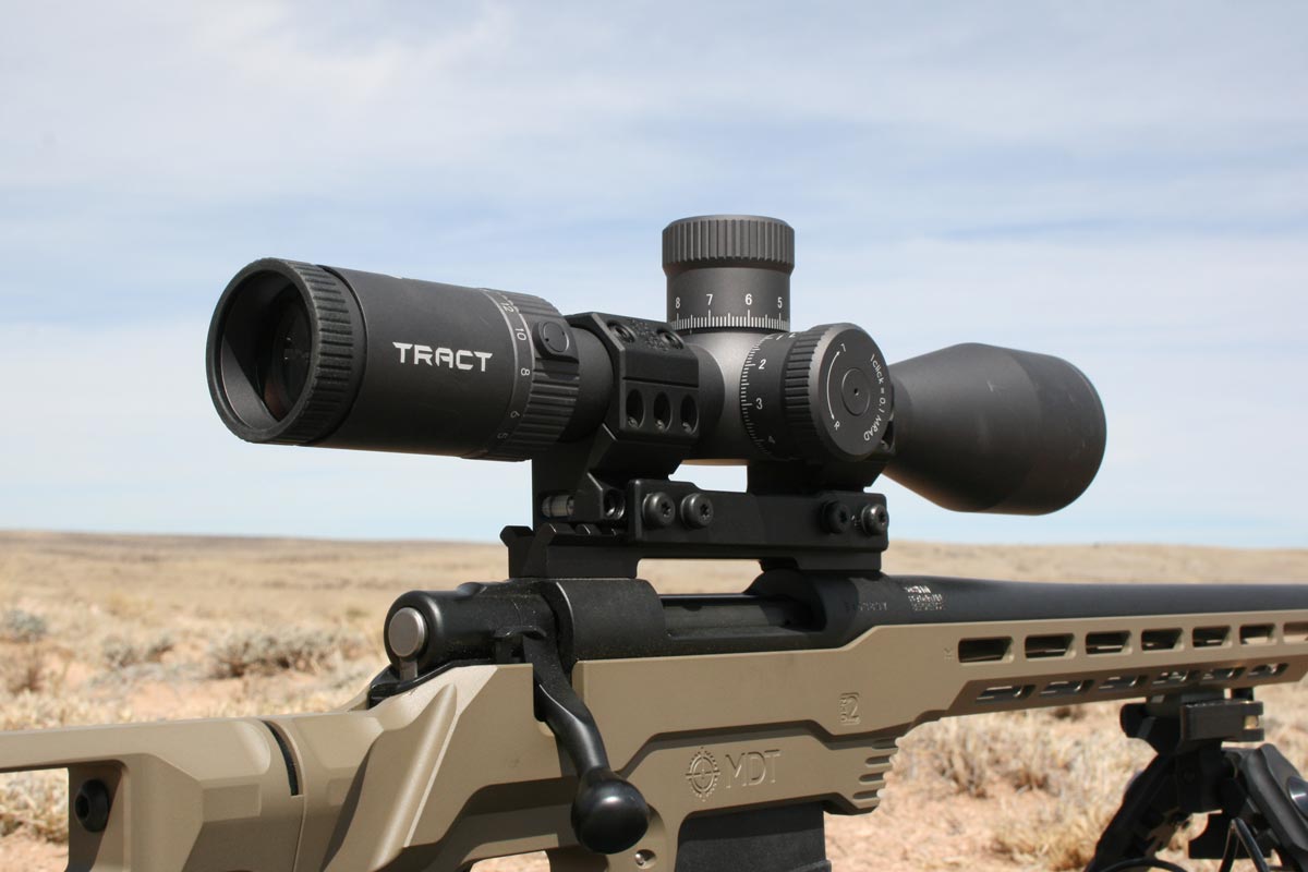 Rifle scope on MDT LSS-XL GEN2 Chassis