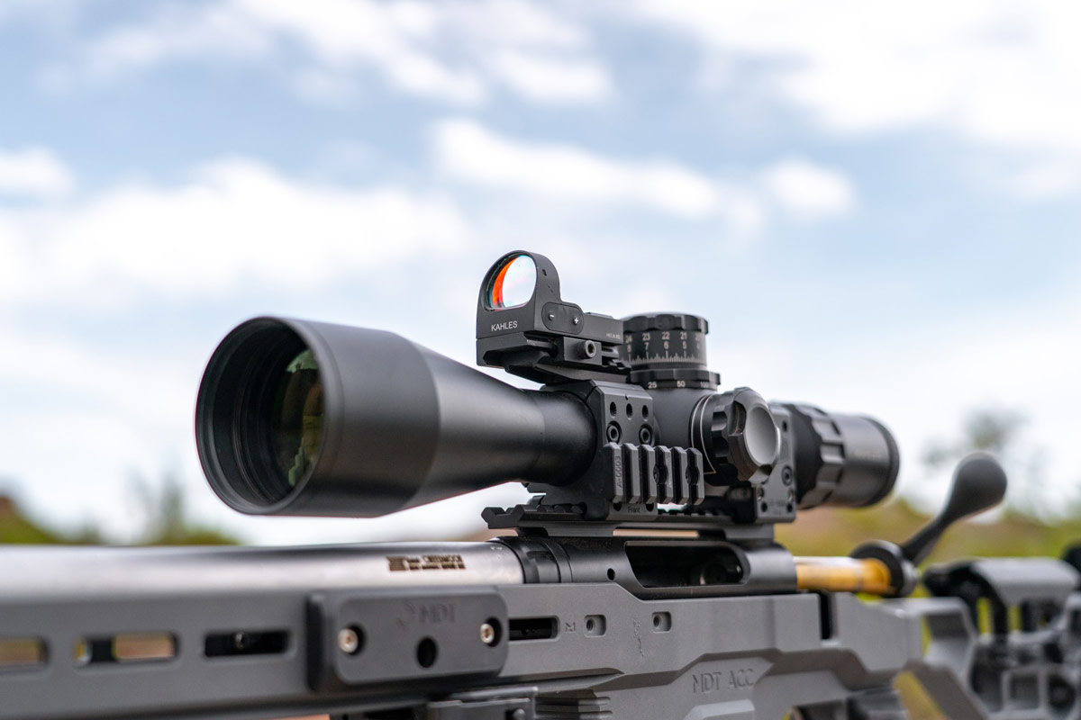 Red dot sight on MDT ACC Chassis System